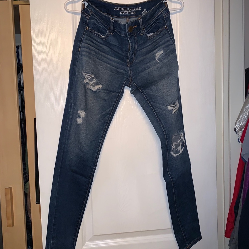 AE Distressed Jeggings